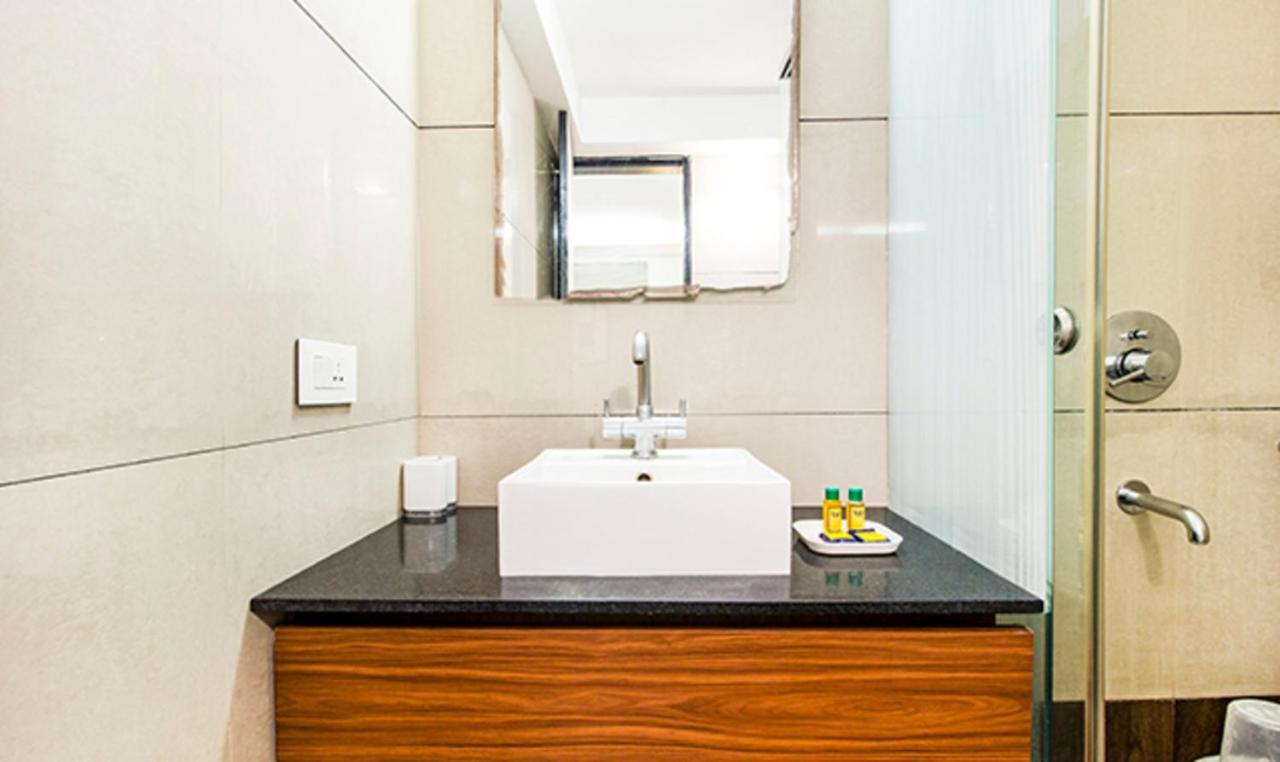 Fabhotel Prime Avenue Indore Bagian luar foto