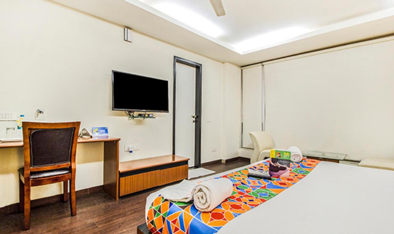 Fabhotel Prime Avenue Indore Bagian luar foto