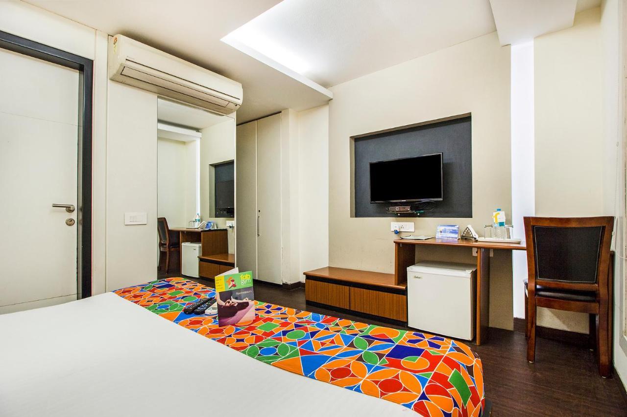 Fabhotel Prime Avenue Indore Bagian luar foto