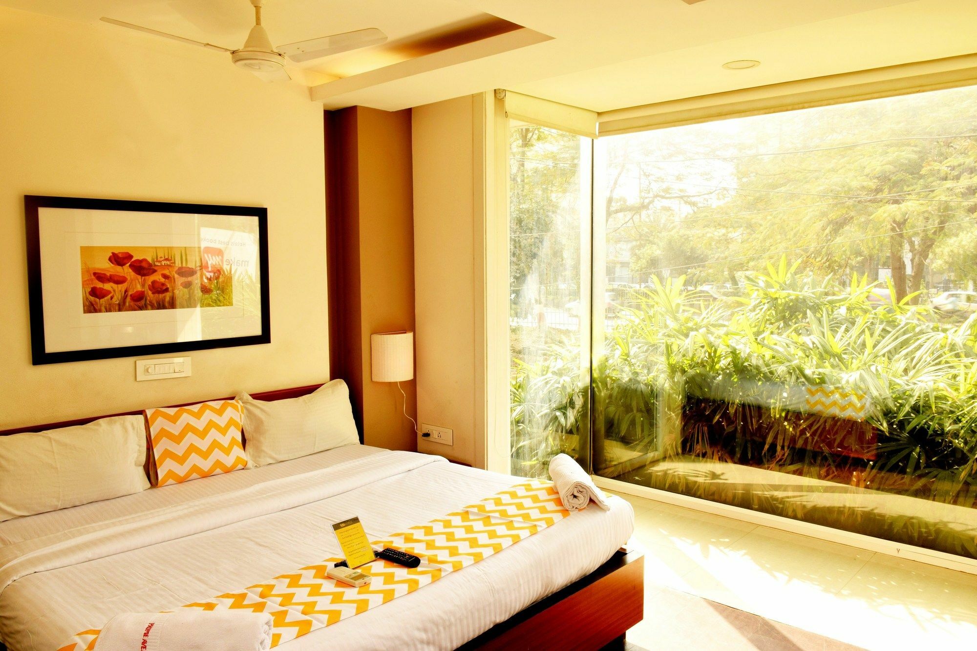 Fabhotel Prime Avenue Indore Bagian luar foto