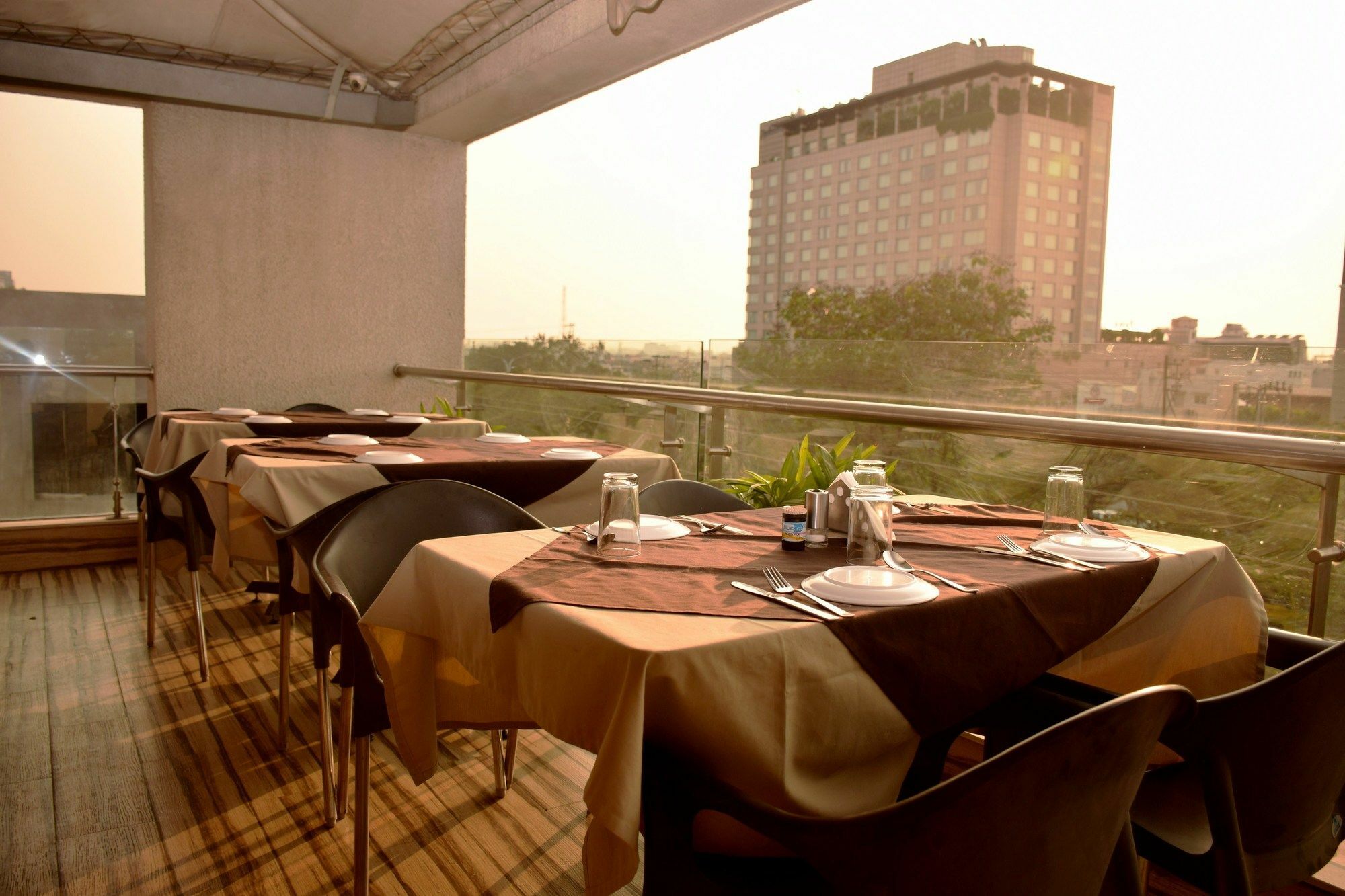 Fabhotel Prime Avenue Indore Bagian luar foto