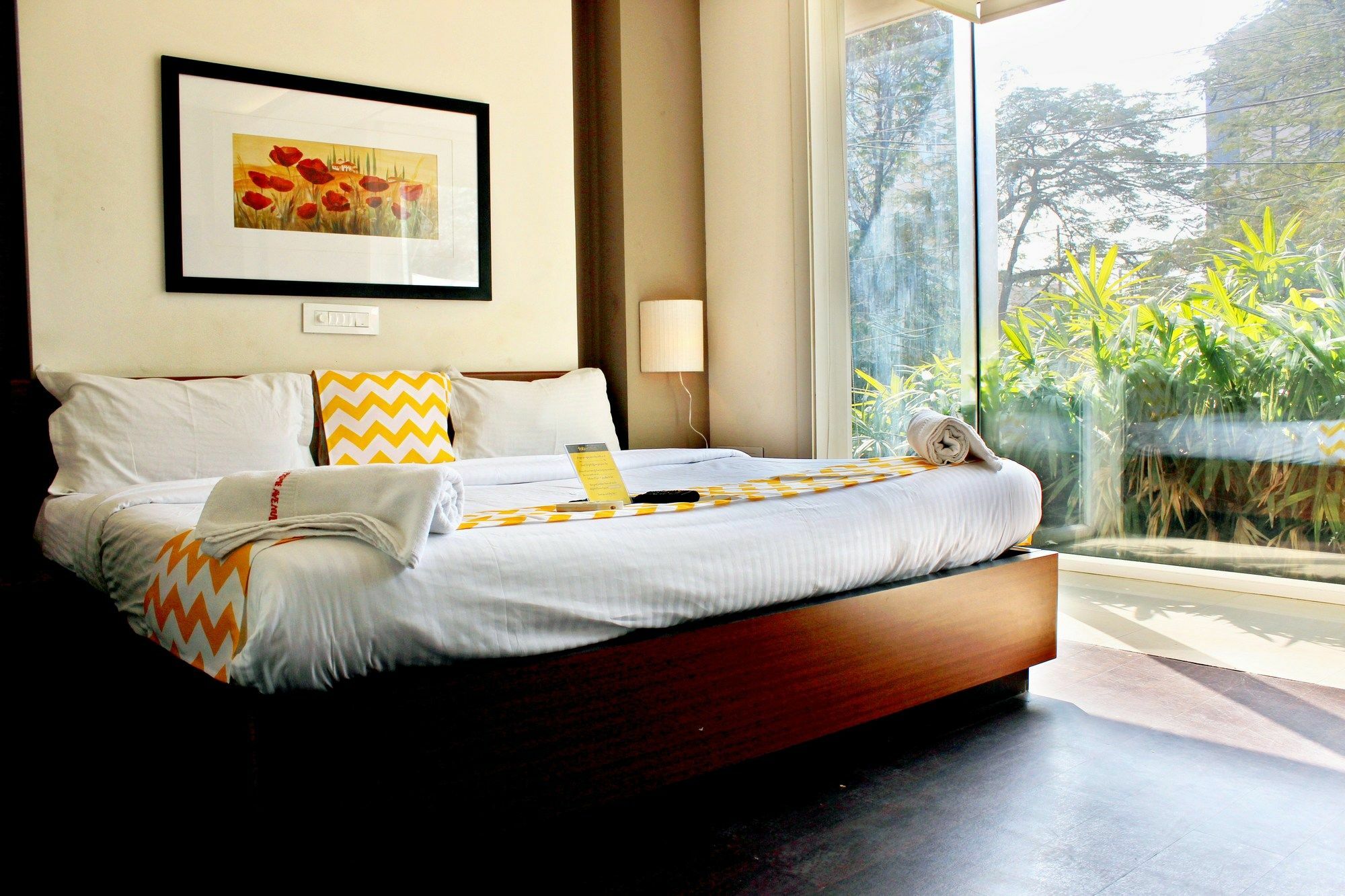 Fabhotel Prime Avenue Indore Bagian luar foto